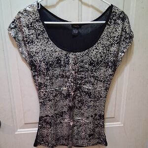 Rue21 Black and Silver Short Sleeve Top
